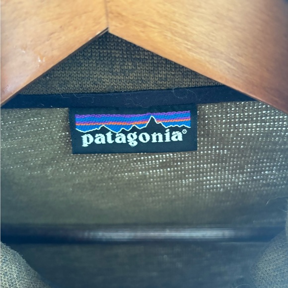 Patagonia green Men's Better Sweater Jacket - Picture 5 of 7